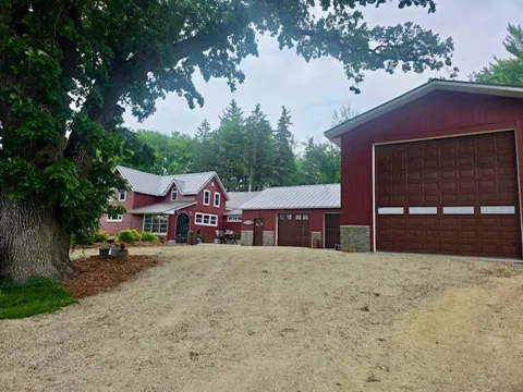 40580 Bow Trail