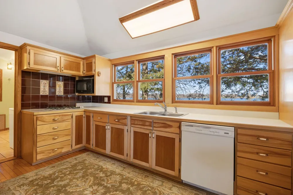 10200 Point Pleasant Road Chisago City, MN 55013