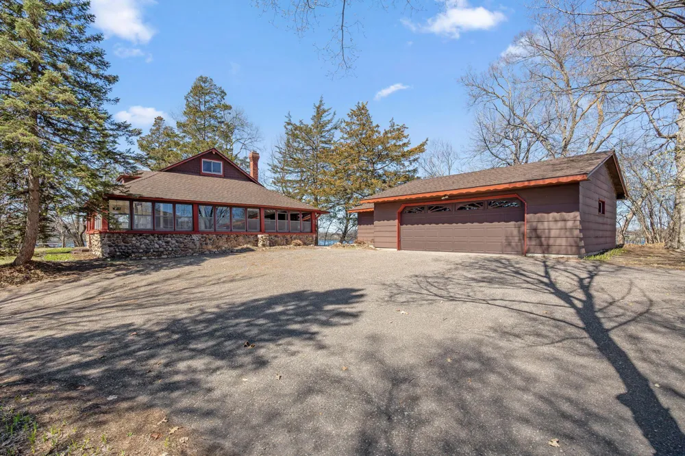 10200 Point Pleasant Road Chisago City, MN 55013