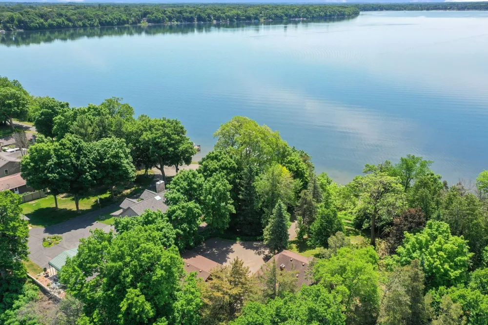 10200 Point Pleasant Road Chisago City, MN 55013