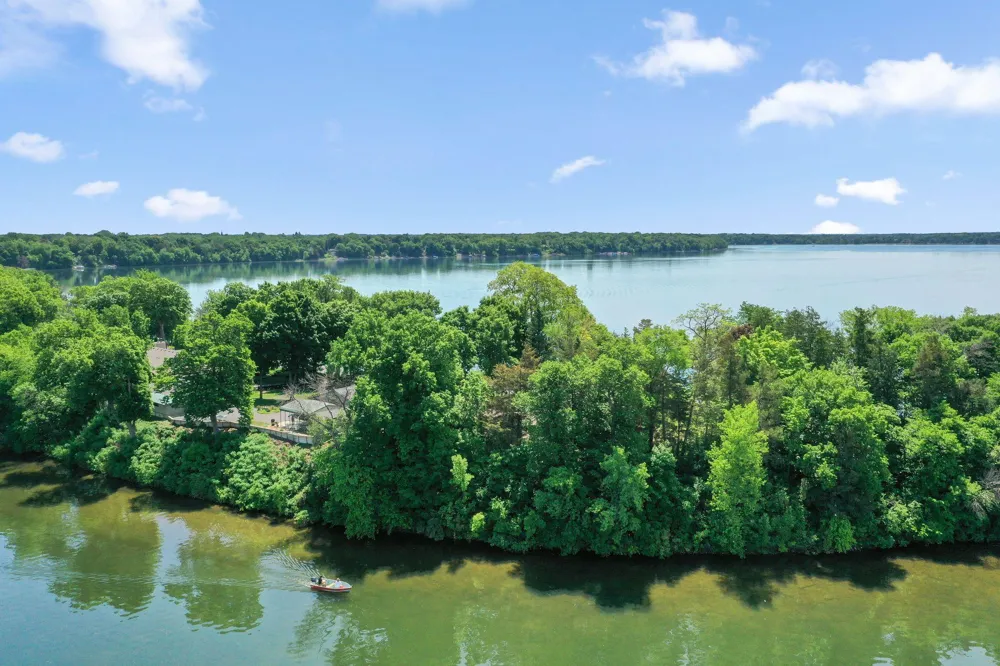 10200 Point Pleasant Road Chisago City, MN 55013