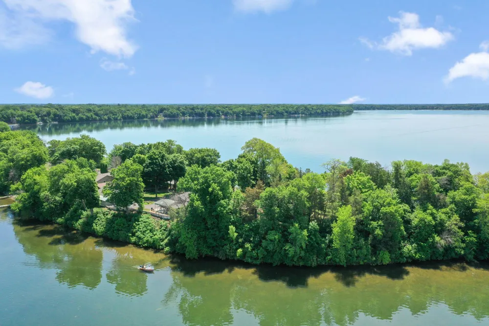 10200 Point Pleasant Road Chisago City, MN 55013