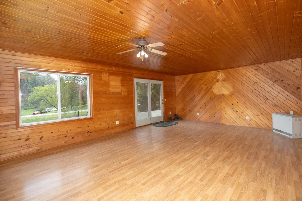33704 County 25 Peterson, MN 55962