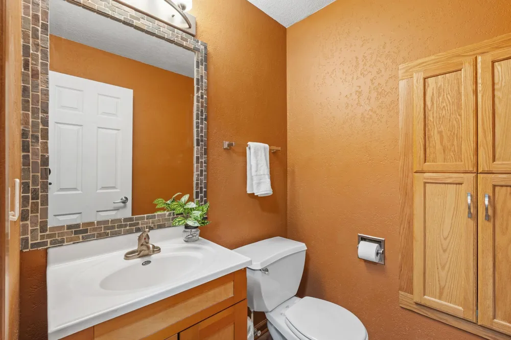 936 Golden Way NW Isanti, MN 55040
