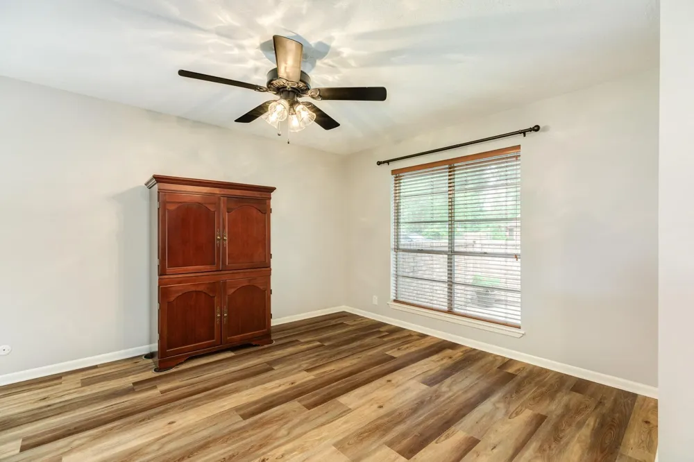 131 Singleton Street Jones Creek, TX 77541
