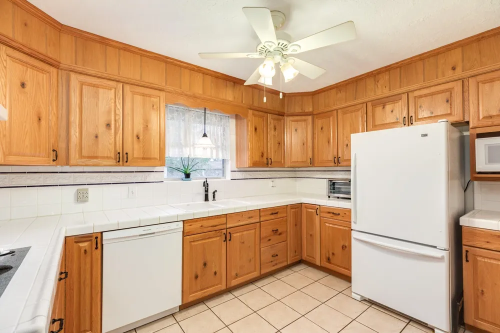 131 Singleton Street Jones Creek, TX 77541