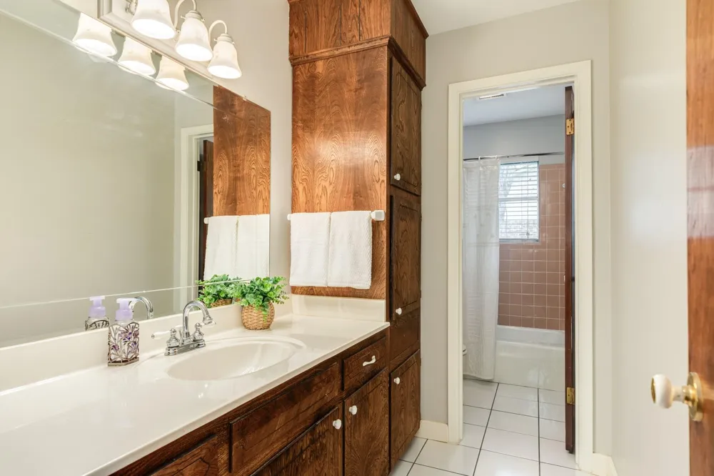 131 Singleton Street Jones Creek, TX 77541