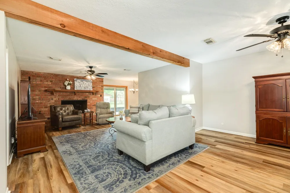 131 Singleton Street Jones Creek, TX 77541