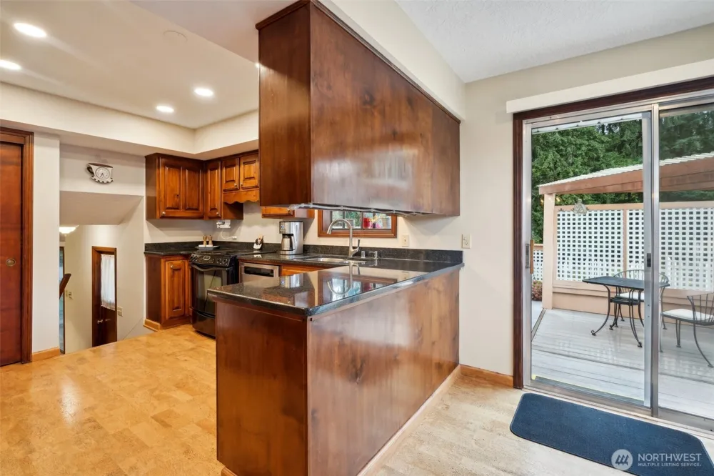 2032 W Dove Avenue La Center, WA 98629