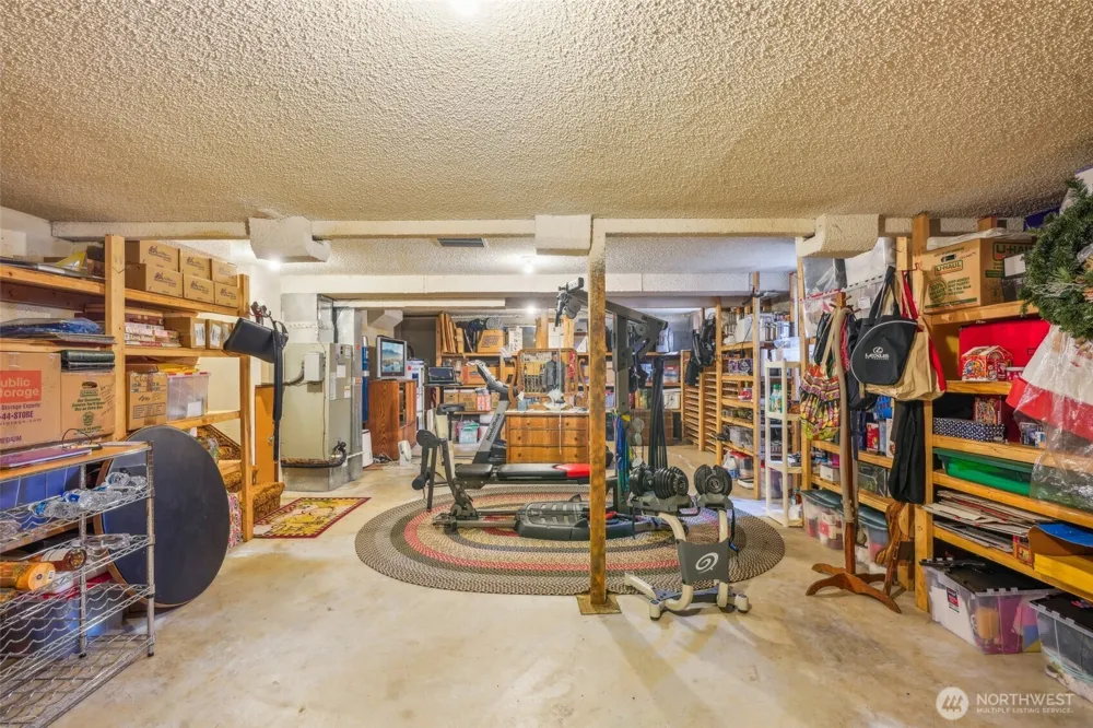 2032 W Dove Avenue La Center, WA 98629
