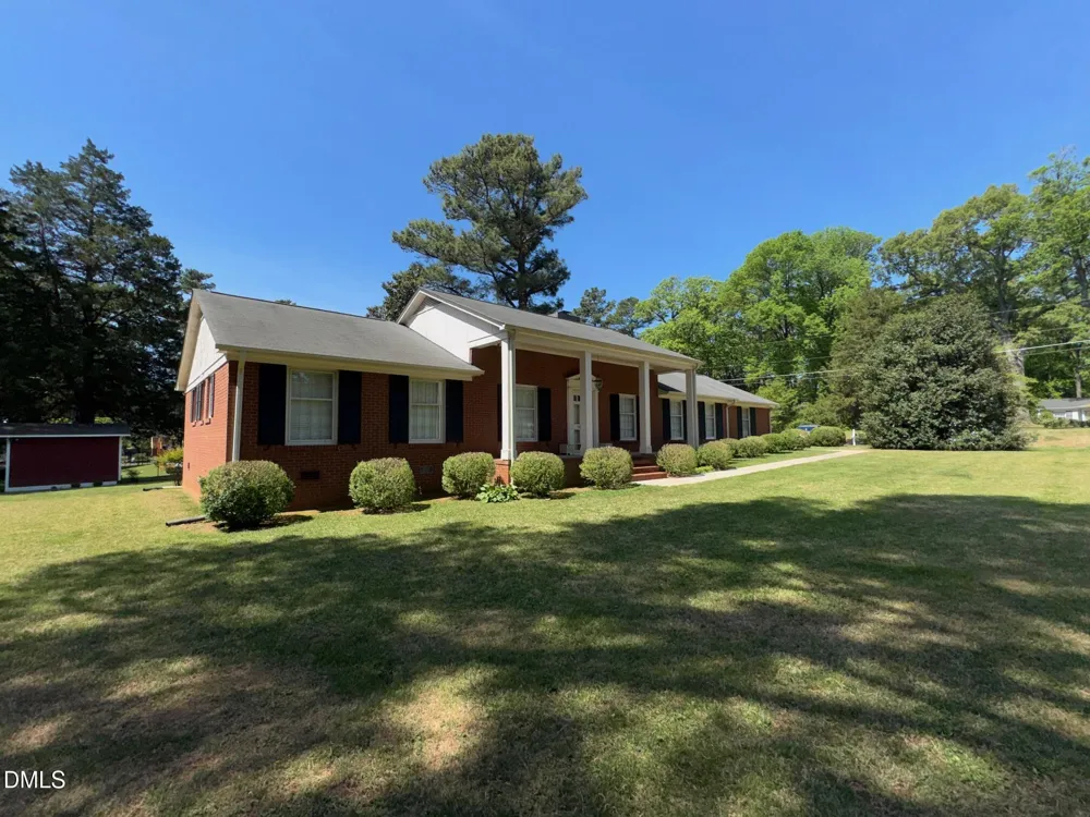 1604 Crescent Drive Henderson, NC 27536