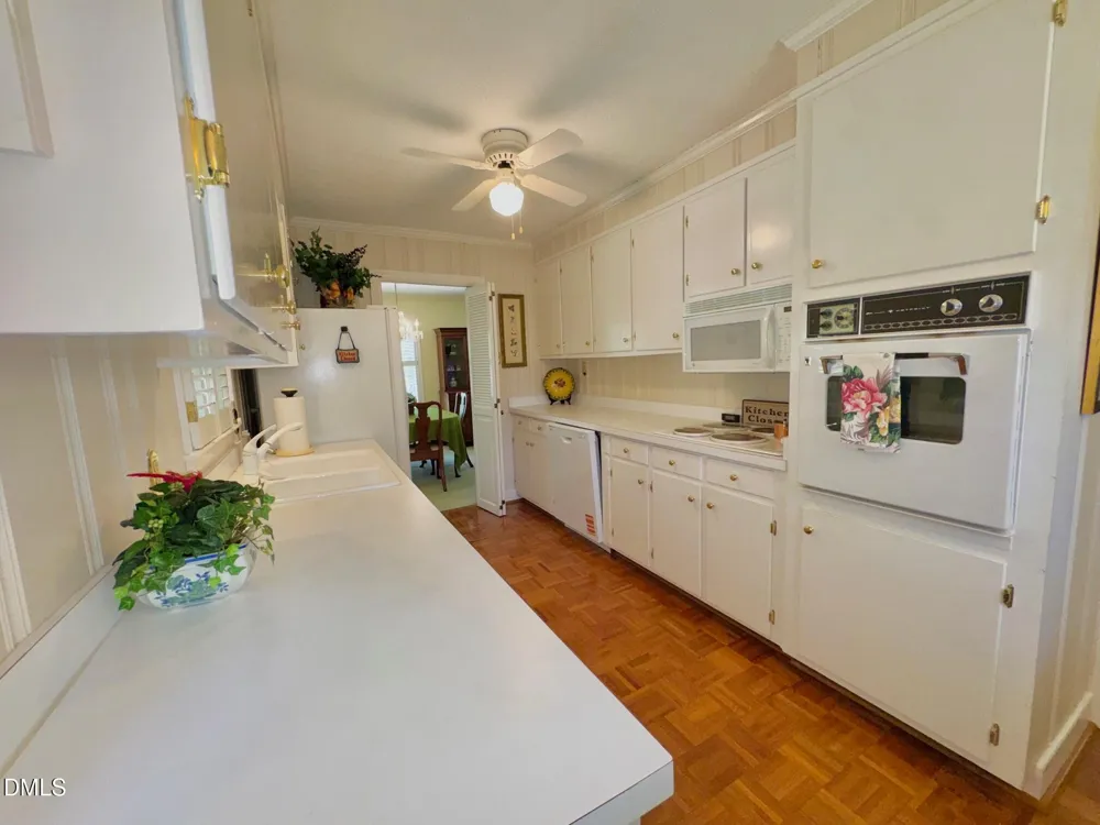 1604 Crescent Drive Henderson, NC 27536