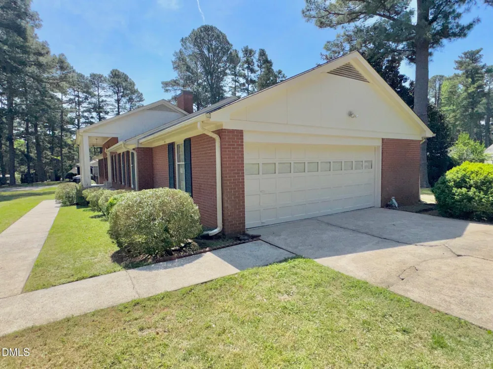 1604 Crescent Drive Henderson, NC 27536