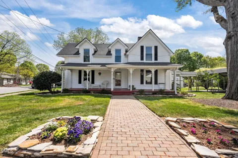 222 E Minneola Street