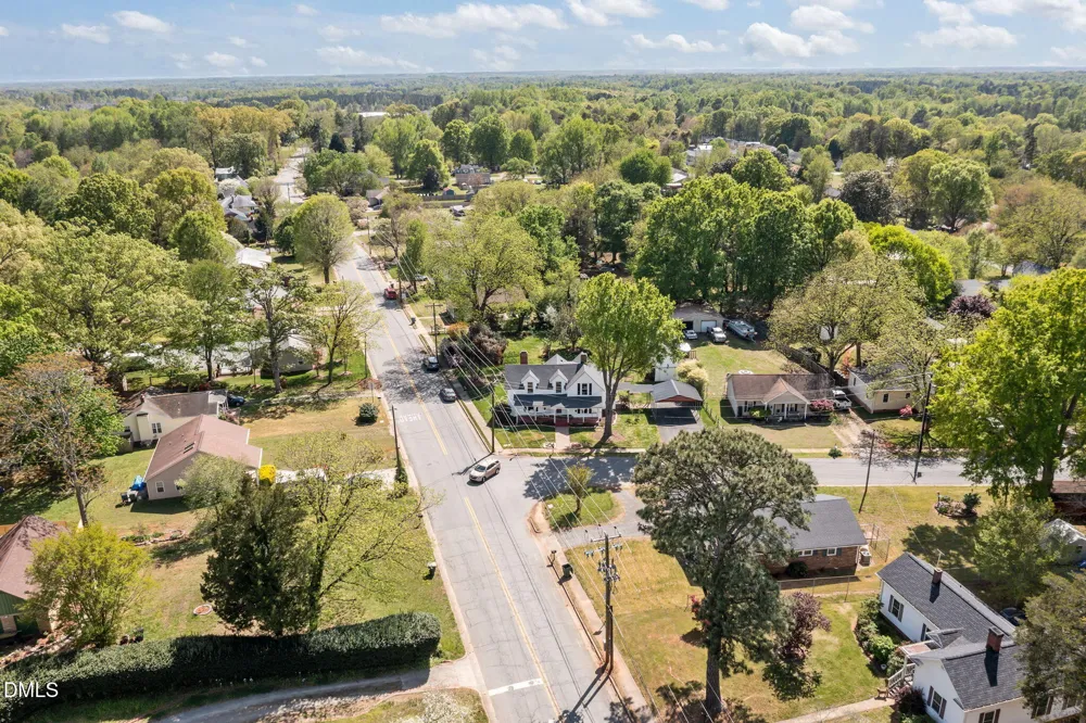 222 E Minneola Street Gibsonville, NC 27249