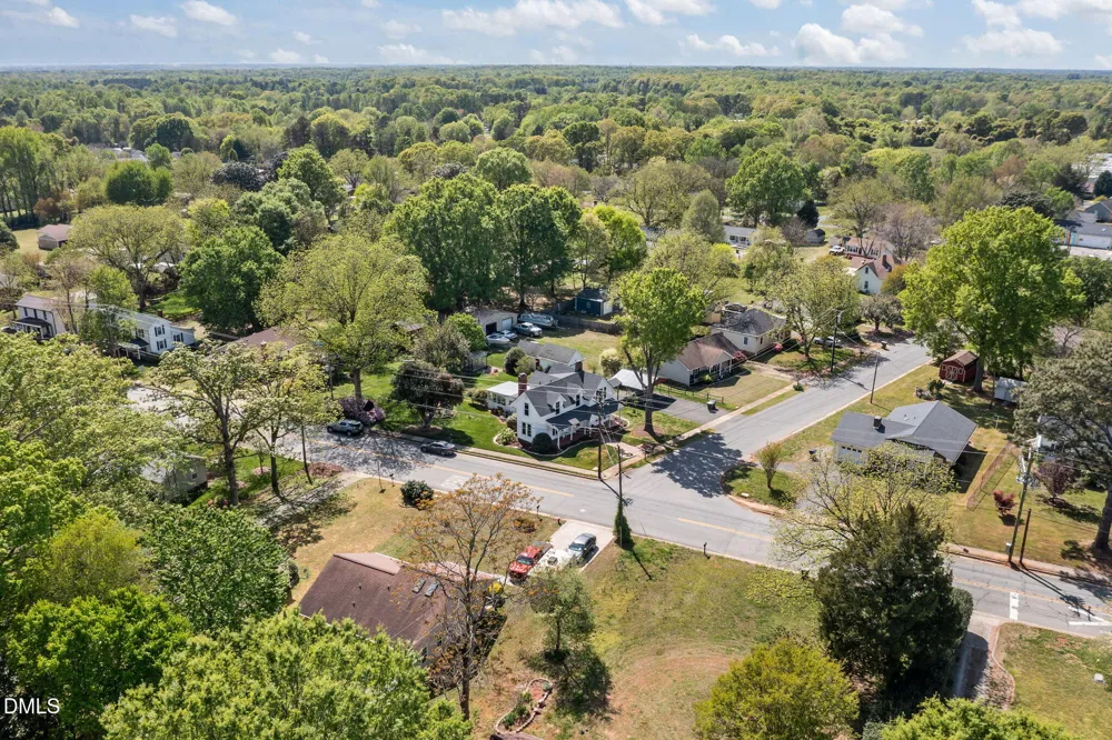 222 E Minneola Street Gibsonville, NC 27249
