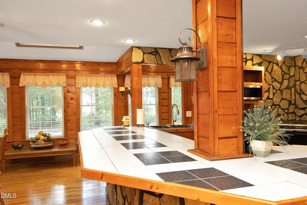 1746 Little Divine Road Selma, NC 27576