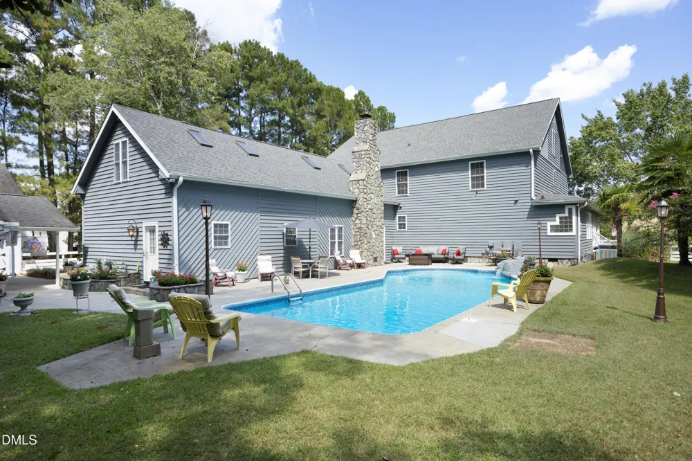 1746 Little Divine Road Selma, NC 27576