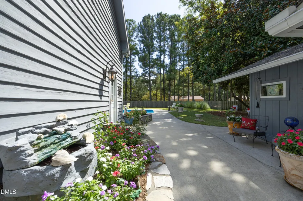 1746 Little Divine Road Selma, NC 27576
