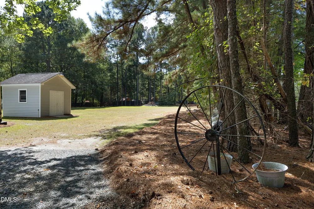 1746 Little Divine Road Selma, NC 27576