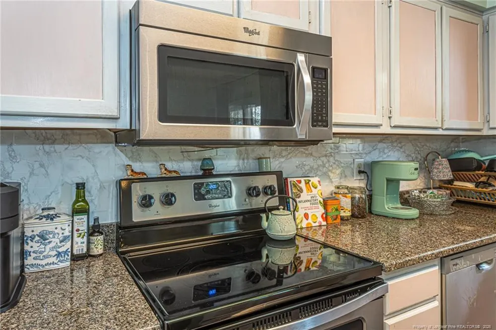813 Brewster Lane Wilmington, NC 28412