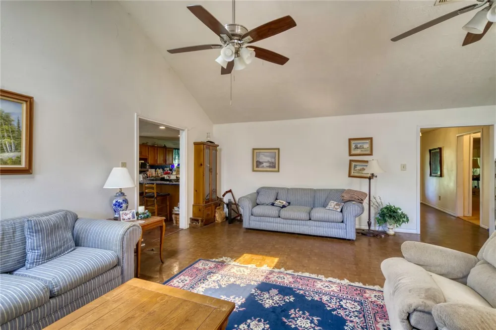 7000 FM 3060 Midway, TX 75852