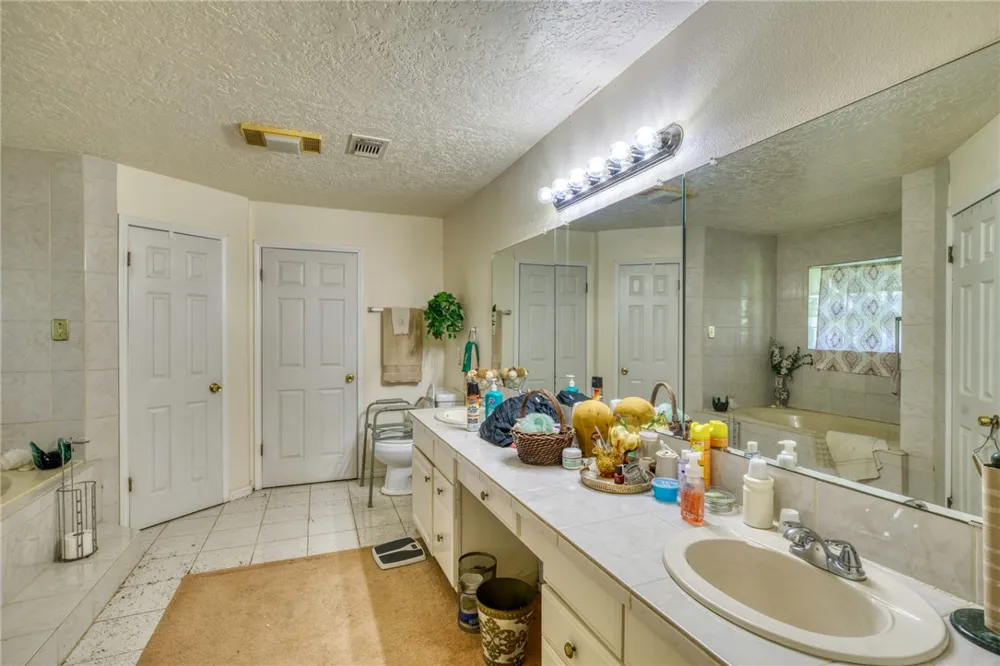 7000 FM 3060 Midway, TX 75852