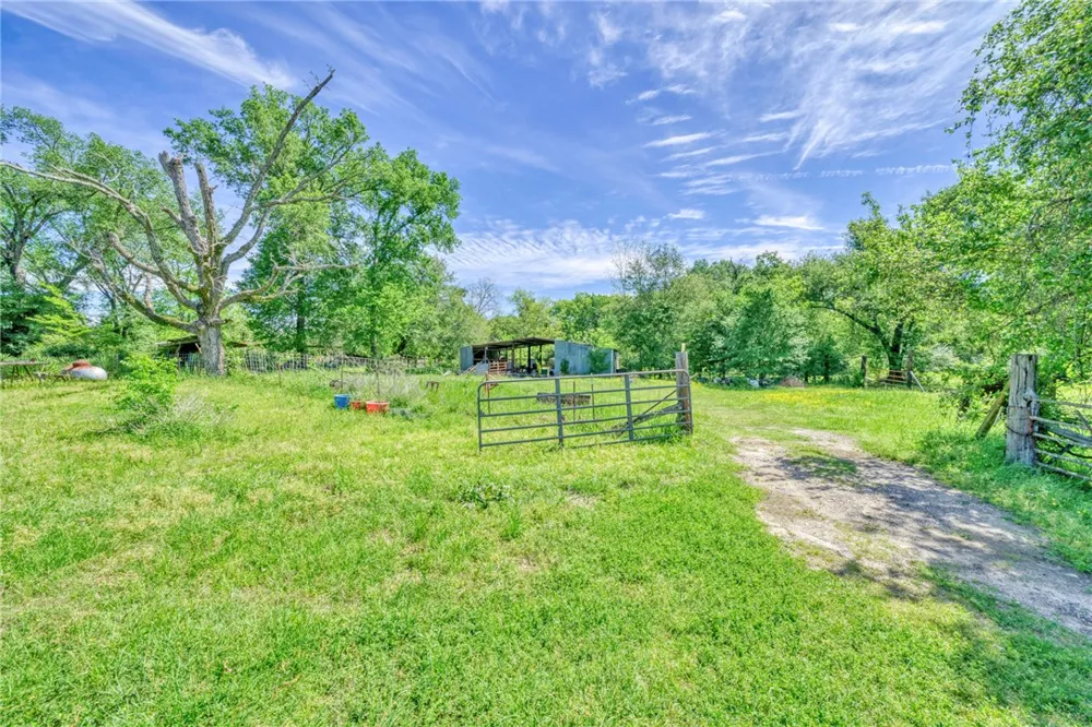 7000 FM 3060 Midway, TX 75852