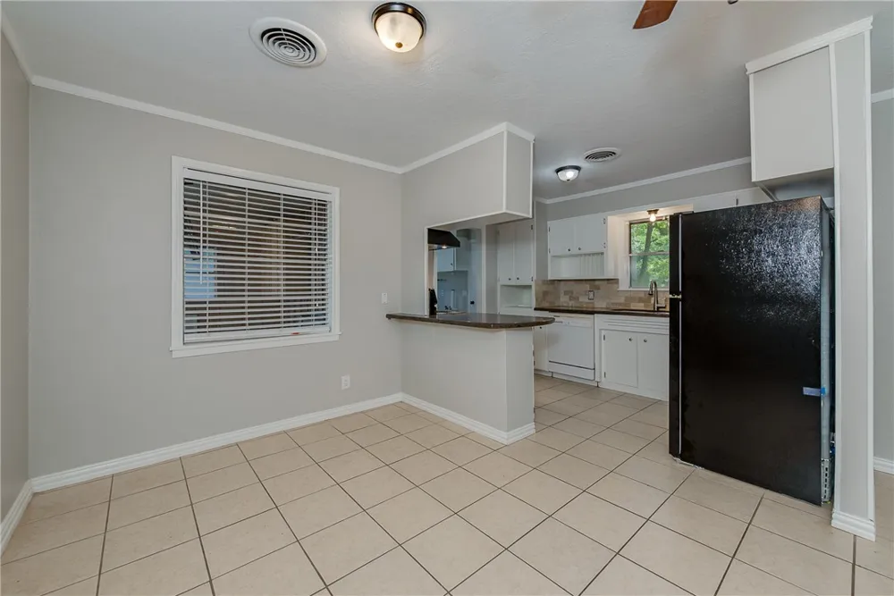 504 Redbud Street Caldwell, TX 77836