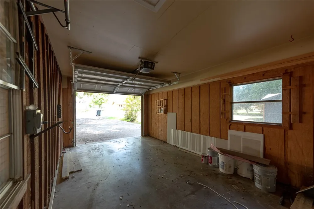 504 Redbud Street Caldwell, TX 77836