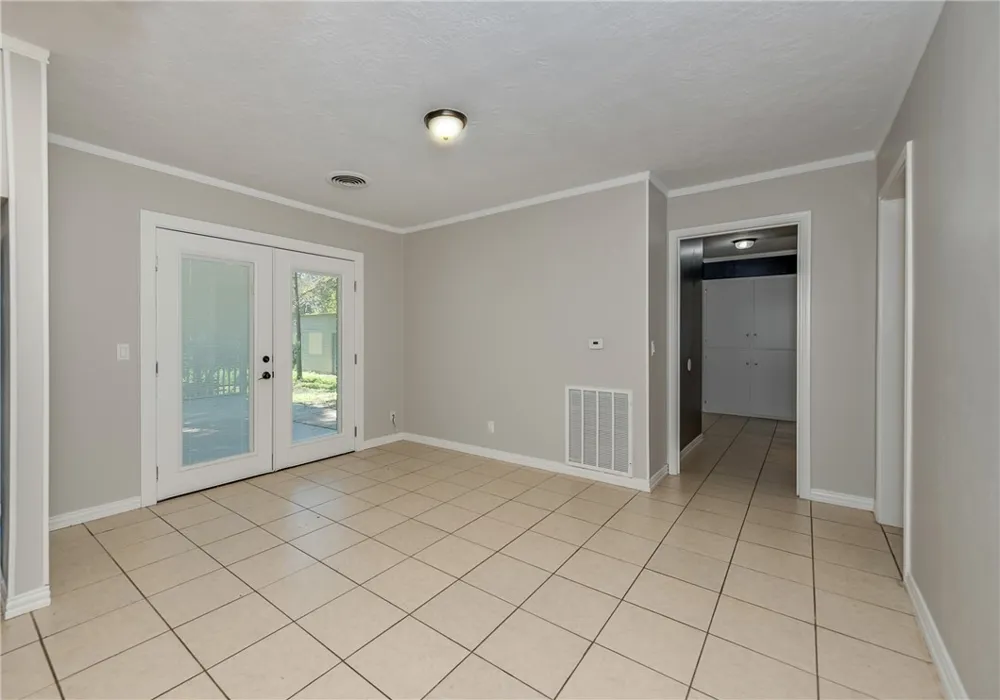 504 Redbud Street Caldwell, TX 77836