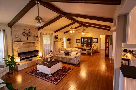 212 Golfview Drive