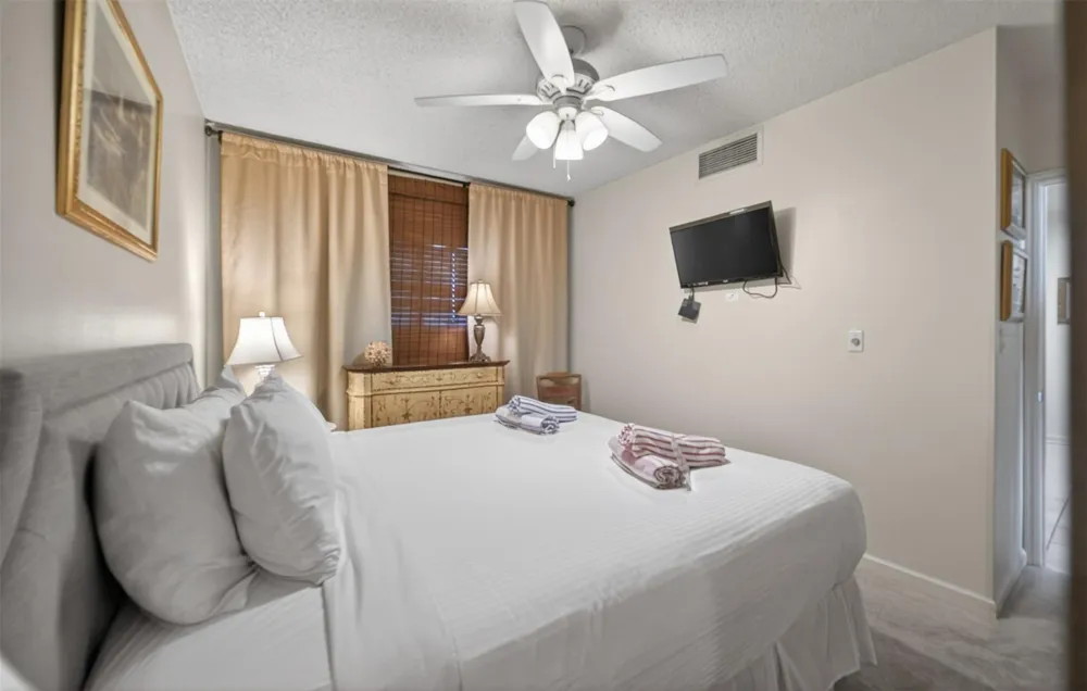 1401 E Beach Drive #505 Galveston, TX 77550