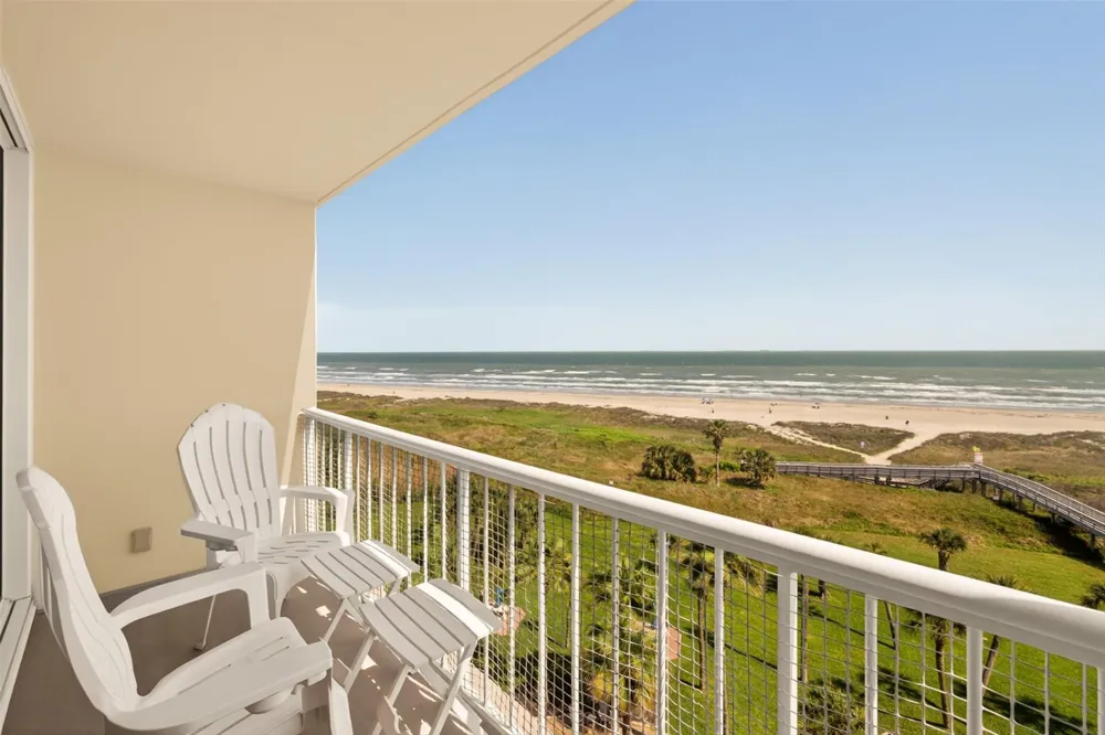 1401 E Beach Drive #505 Galveston, TX 77550