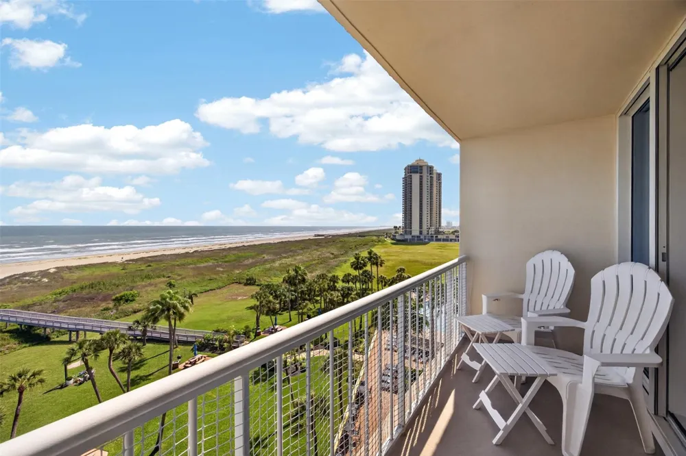 1401 E Beach Drive #505 Galveston, TX 77550
