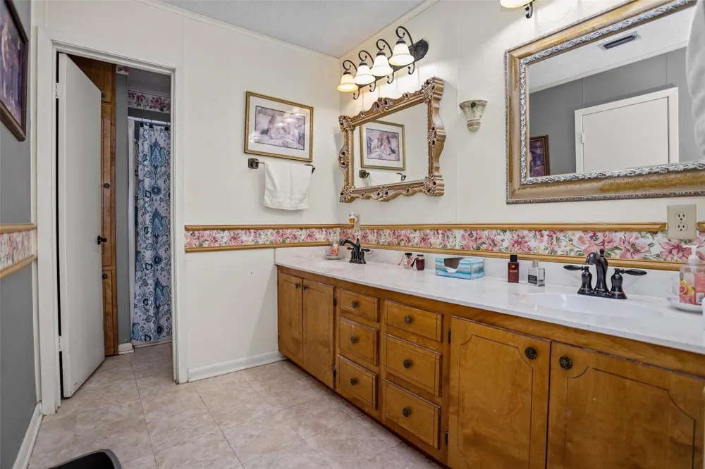 2015 Cr 2120 Crockett, TX 75835