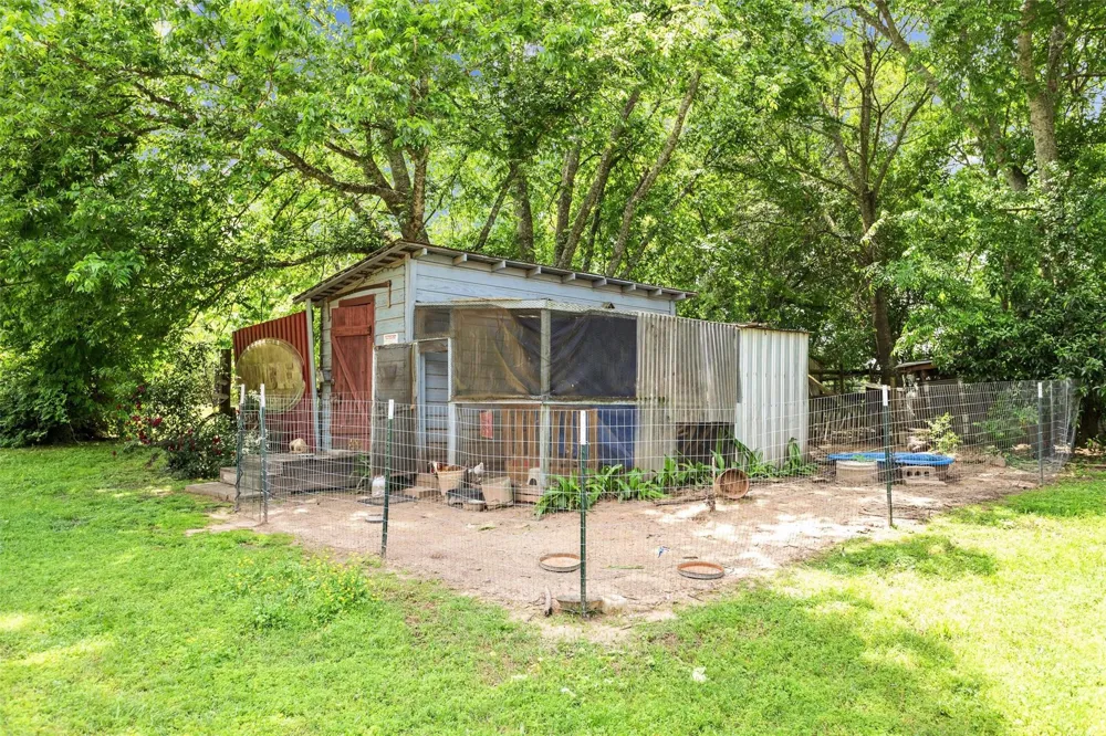 2015 Cr 2120 Crockett, TX 75835