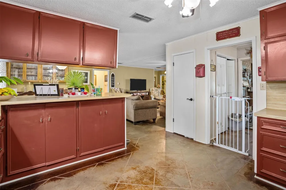 2015 Cr 2120 Crockett, TX 75835