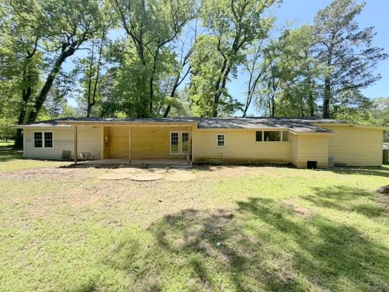 405 Grace Street Crockett, TX 75835