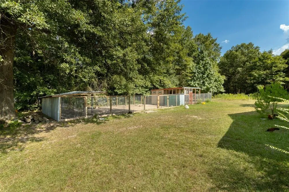 931 Trails End Drive Cleveland, TX 77328