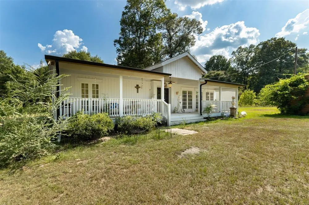 931 Trails End Drive Cleveland, TX 77328
