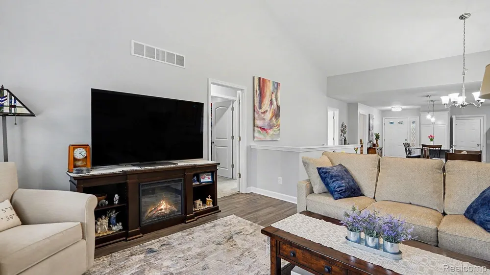 4013 Eastbridge Circle Road Stockbridge Village, MI 49285