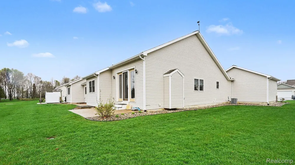 4013 Eastbridge Circle Road Stockbridge Village, MI 49285