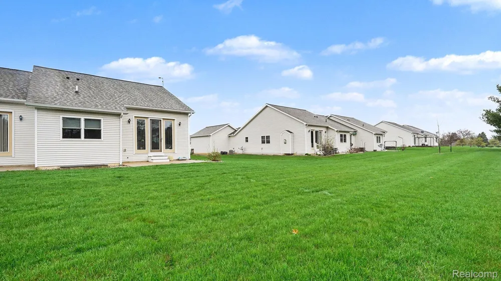 4013 Eastbridge Circle Road Stockbridge Village, MI 49285