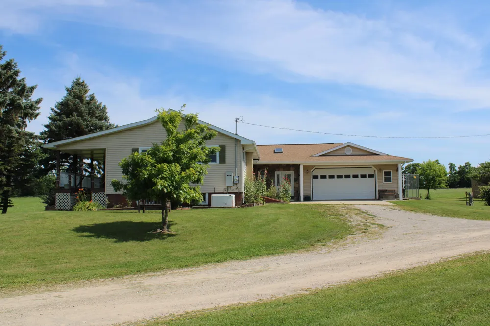 2812 Shoreline Drive Hill Township, MI 48635