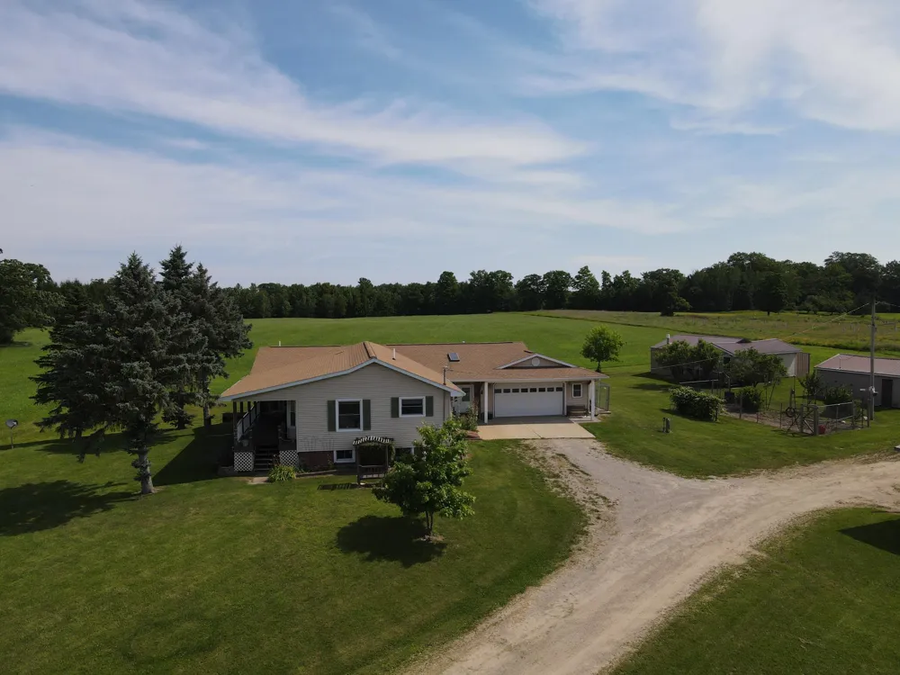 2812 Shoreline Drive Hill Township, MI 48635