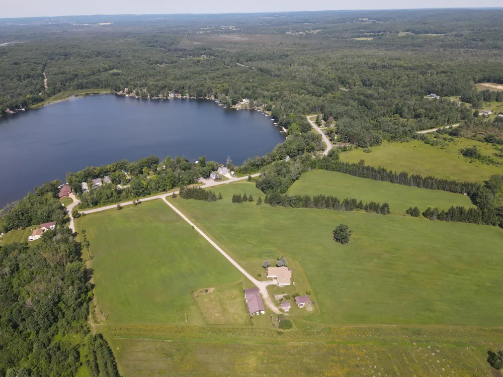 2812 Shoreline Drive Hill Township, MI 48635