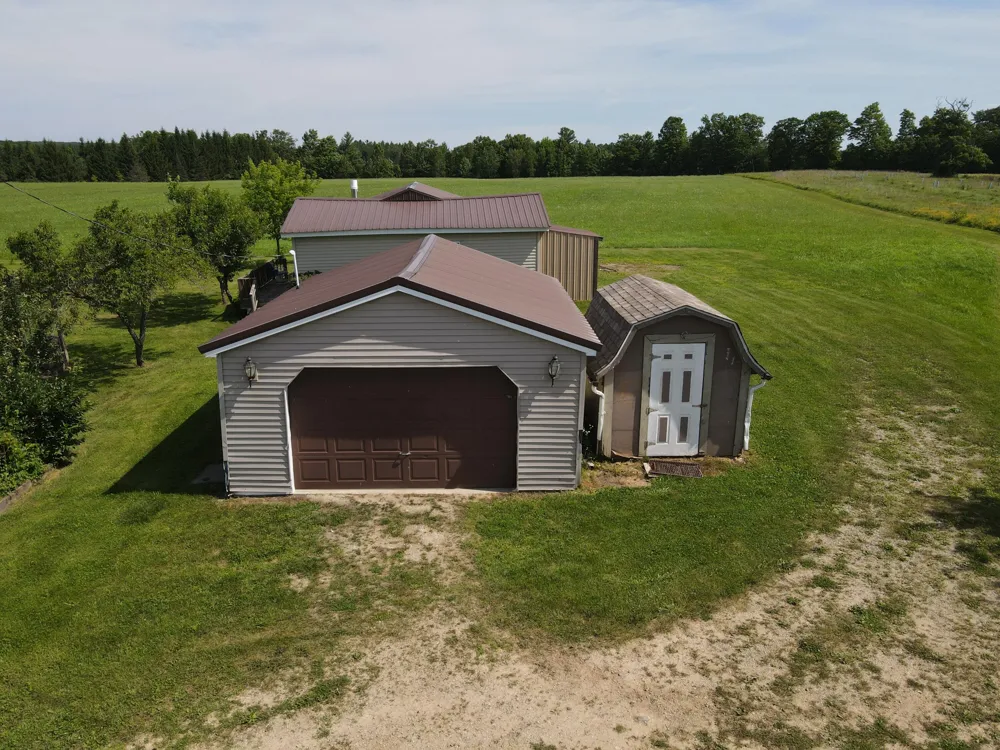 2812 Shoreline Drive Hill Township, MI 48635