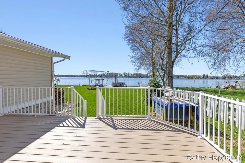 229 Ivason Drive Douglass Township, MI 48888