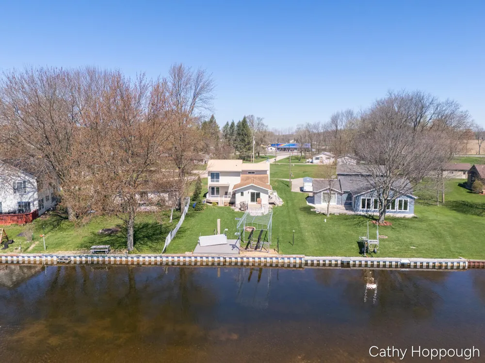 229 Ivason Drive Douglass Township, MI 48888